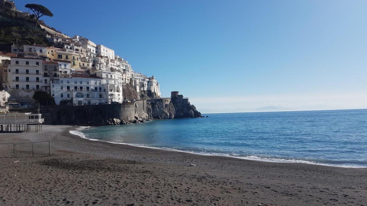 Villa Oliver - Breathtaking Small Pool 14 Sqm Hydromassage On The Rock - Amalfi Coast Exterior foto